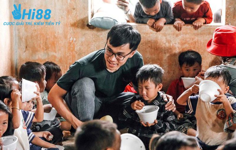 Hoạt động từ thiện của Hi88 - Chung sức vì cộng đồng 1 Hi88 hỗ trợ trẻ em nghèo đồ dùng học tập